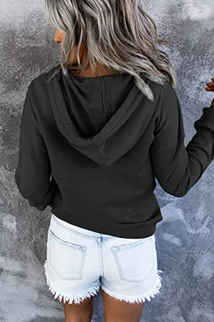 "Buttoned Hoodie with Drawstring – Stylish & Comfortable Women's Casual Sweatshirt Soft & Breathable Fabric"