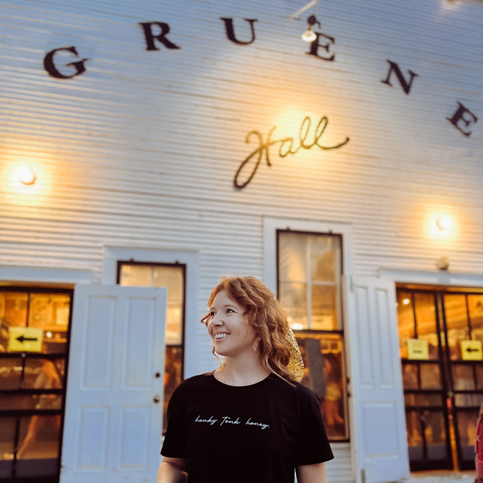 Honky Tonk Honey Crop – Stylish western-inspired women’s crop top in 100% combed cotton, perfect for casual outings and music festivals.