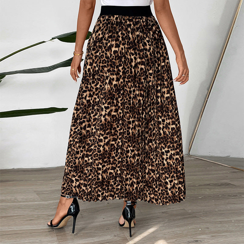 "Leopard Print Pleated Skirt – Chic Mid-Length Animal Print Skirt for Bold Style"